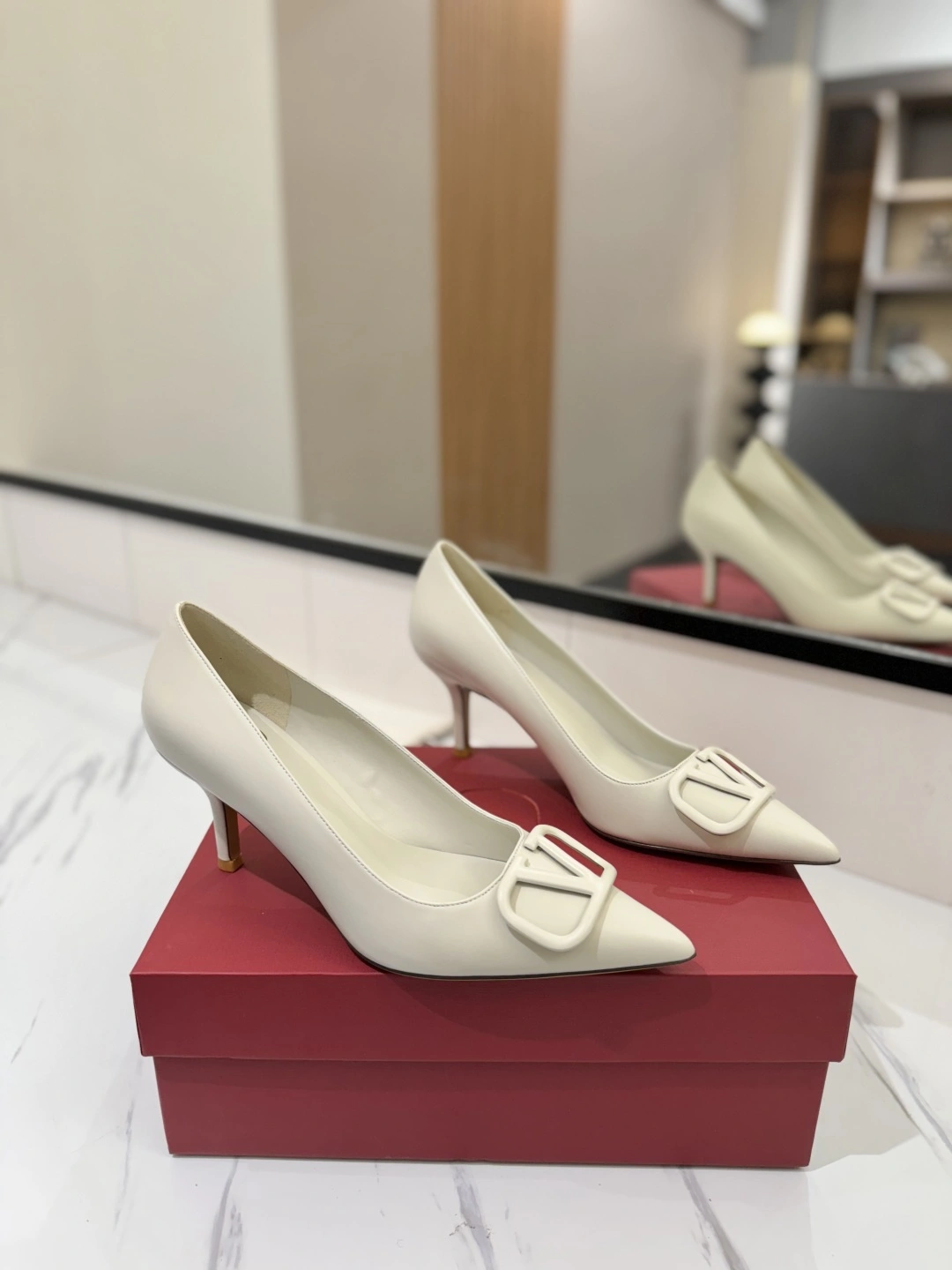 COCO-- V1859ti9o 1W2S0EN0MZFI16 Heel height：7.5CM goatskin Calfskin item:E-X138C3025